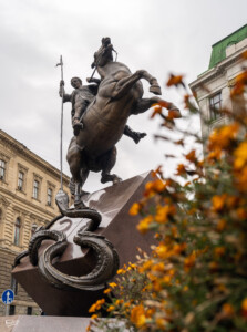 Pomnik św. Jury we Lwowie