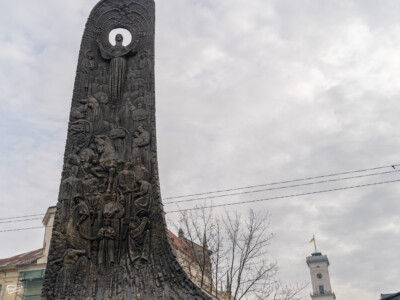Pomnik pisarza Tarasa Szewczenki we Lwowie
